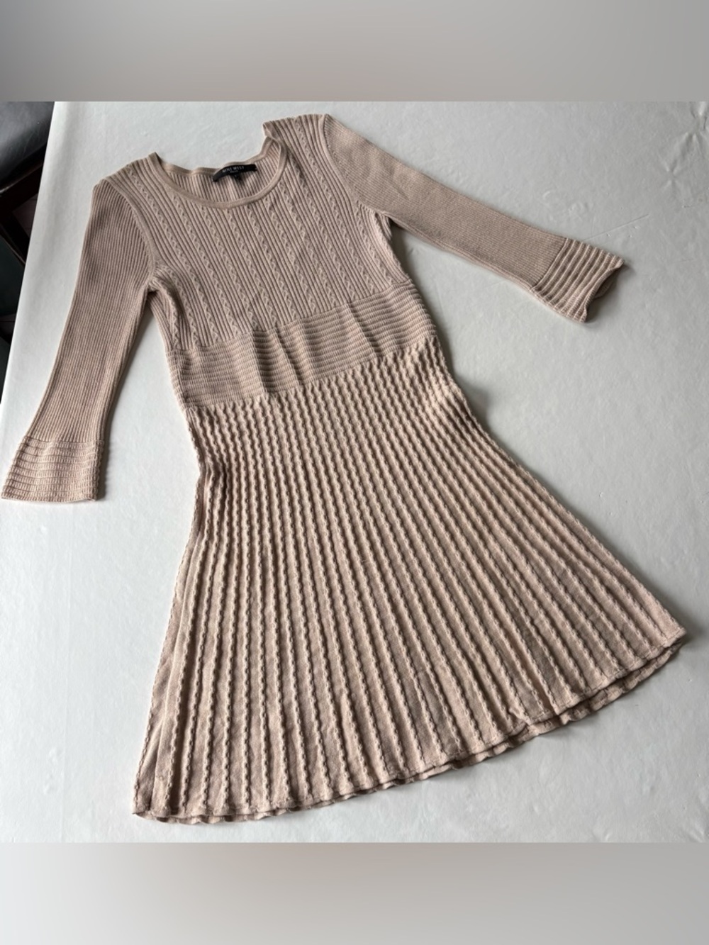 Nine West Cable Knit Ribbed Dress- size medium, Gorgeous Oatmeal color